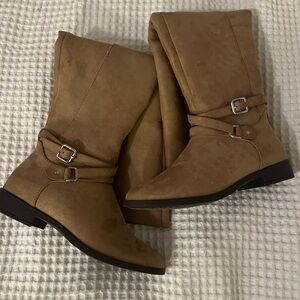 Women's Tan Boots